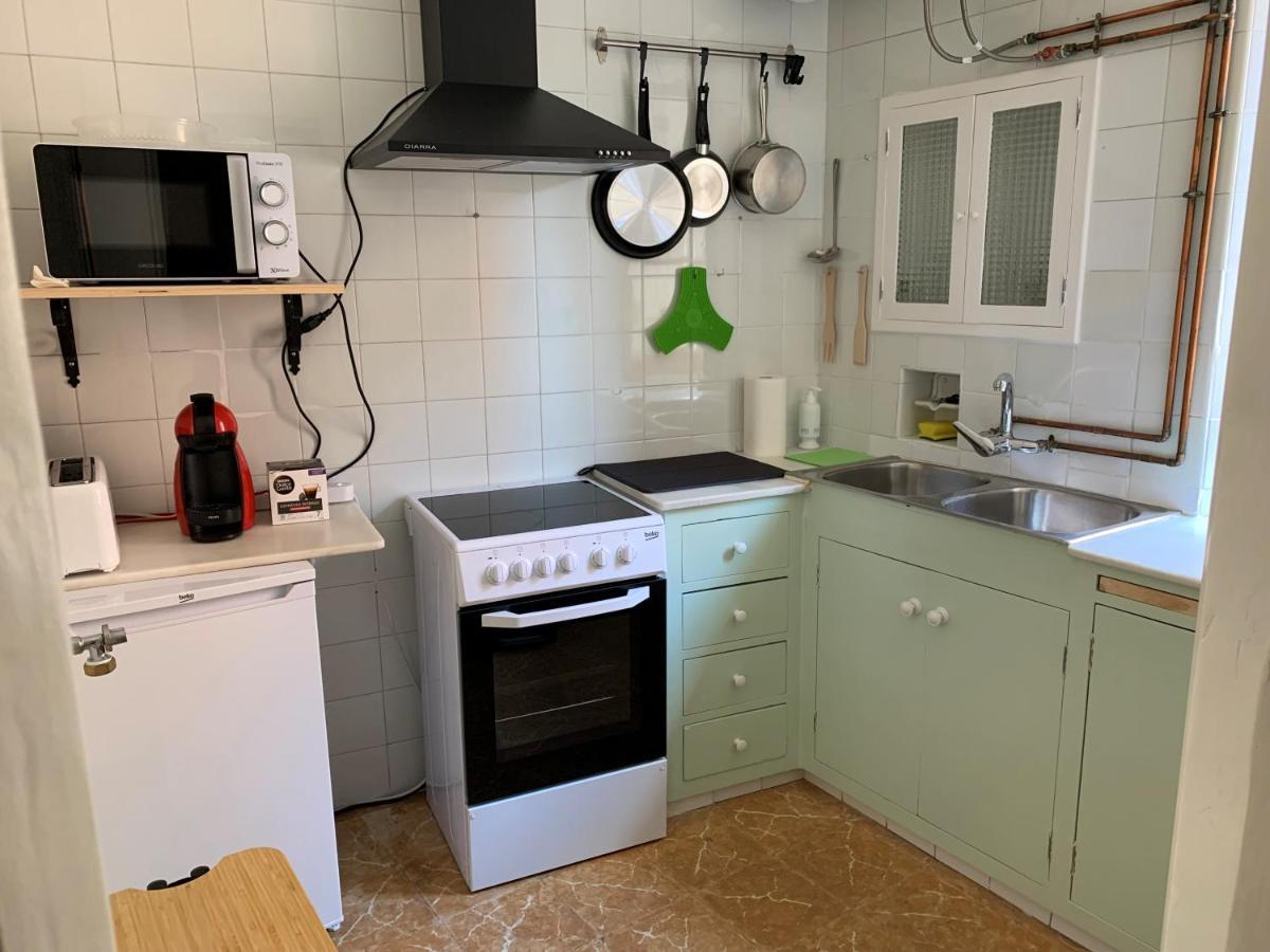 Notaria-Apartamento Y Estudio En Casco Antiguo, Al Lado De Playa, Rambla Y Monasterio, Con Acceso A Terraza Ajardinada Sant Feliu de Guíxols Exterior foto