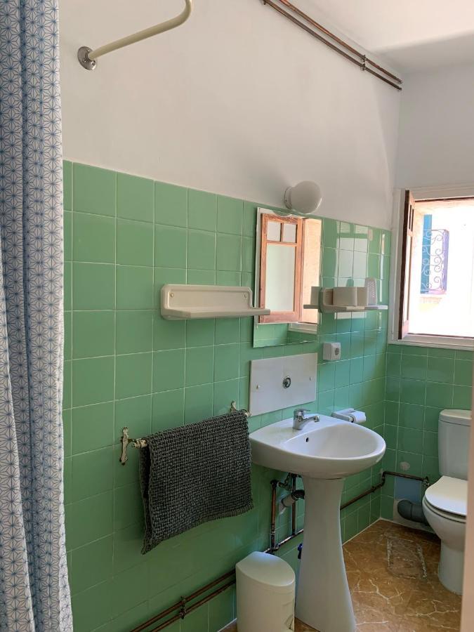 Notaria-Apartamento Y Estudio En Casco Antiguo, Al Lado De Playa, Rambla Y Monasterio, Con Acceso A Terraza Ajardinada Sant Feliu de Guíxols Exterior foto