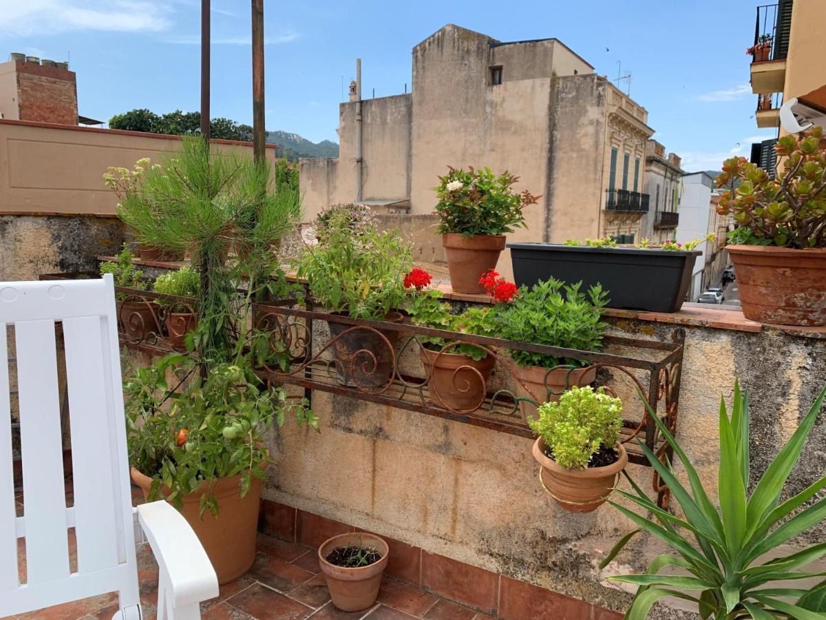 Notaria-Apartamento Y Estudio En Casco Antiguo, Al Lado De Playa, Rambla Y Monasterio, Con Acceso A Terraza Ajardinada Sant Feliu de Guíxols Exterior foto