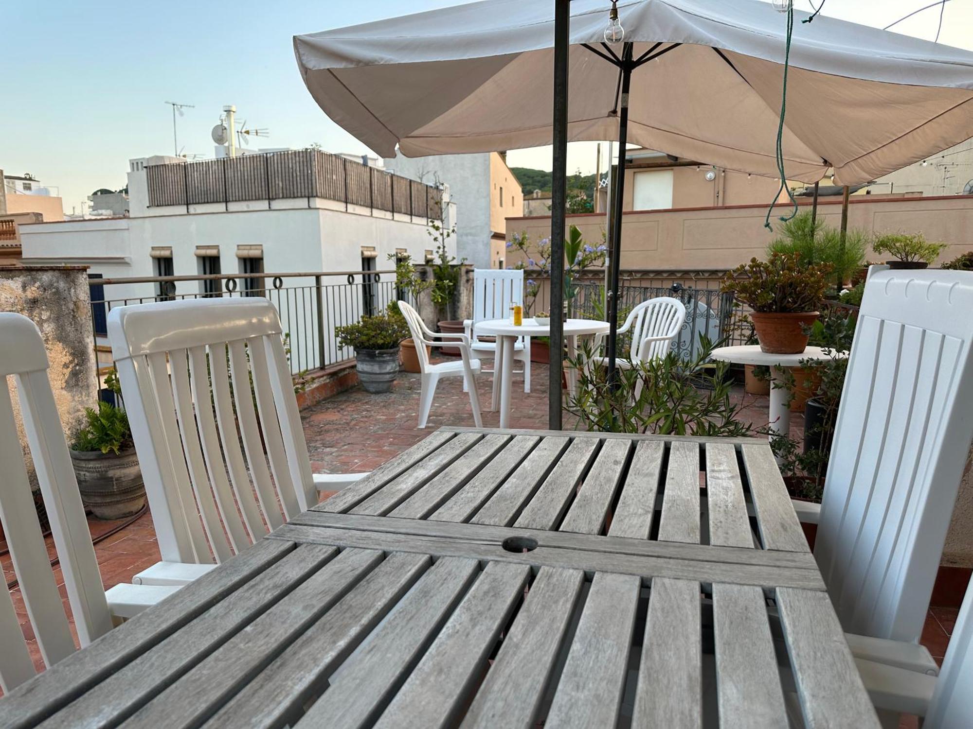 Notaria-Apartamento Y Estudio En Casco Antiguo, Al Lado De Playa, Rambla Y Monasterio, Con Acceso A Terraza Ajardinada Sant Feliu de Guíxols Exterior foto