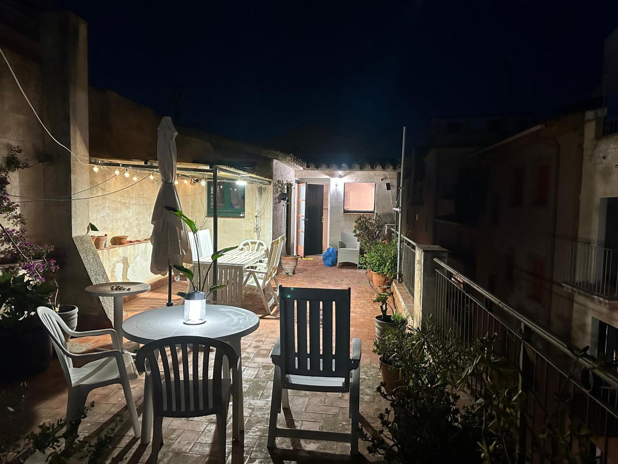 Notaria-Apartamento Y Estudio En Casco Antiguo, Al Lado De Playa, Rambla Y Monasterio, Con Acceso A Terraza Ajardinada Sant Feliu de Guíxols Exterior foto