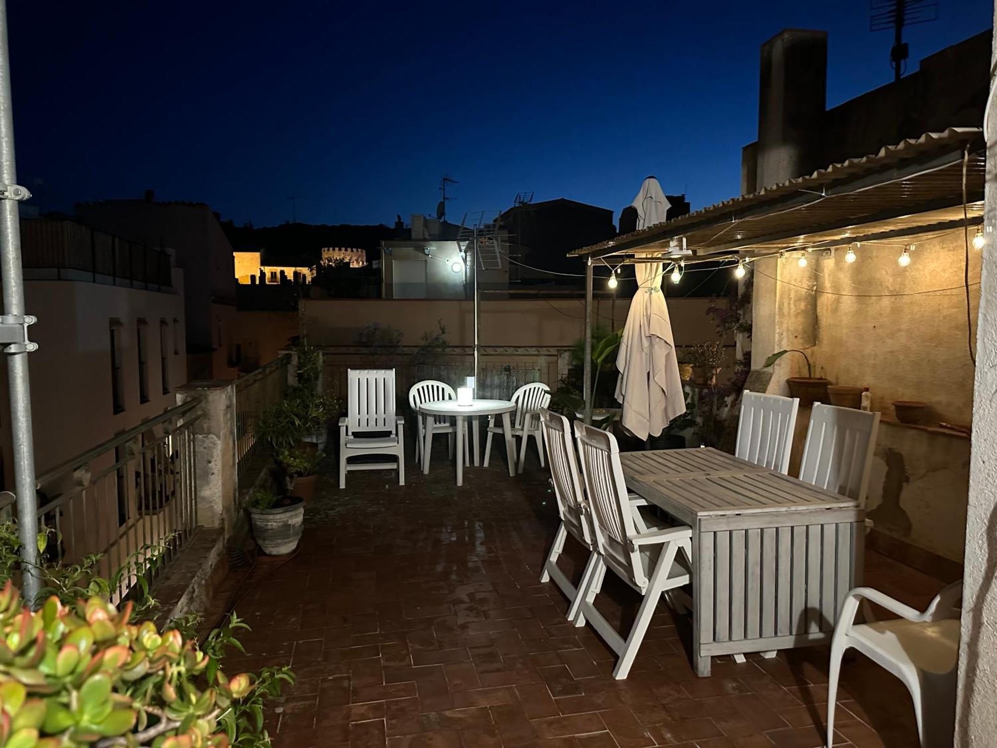Notaria-Apartamento Y Estudio En Casco Antiguo, Al Lado De Playa, Rambla Y Monasterio, Con Acceso A Terraza Ajardinada Sant Feliu de Guíxols Exterior foto