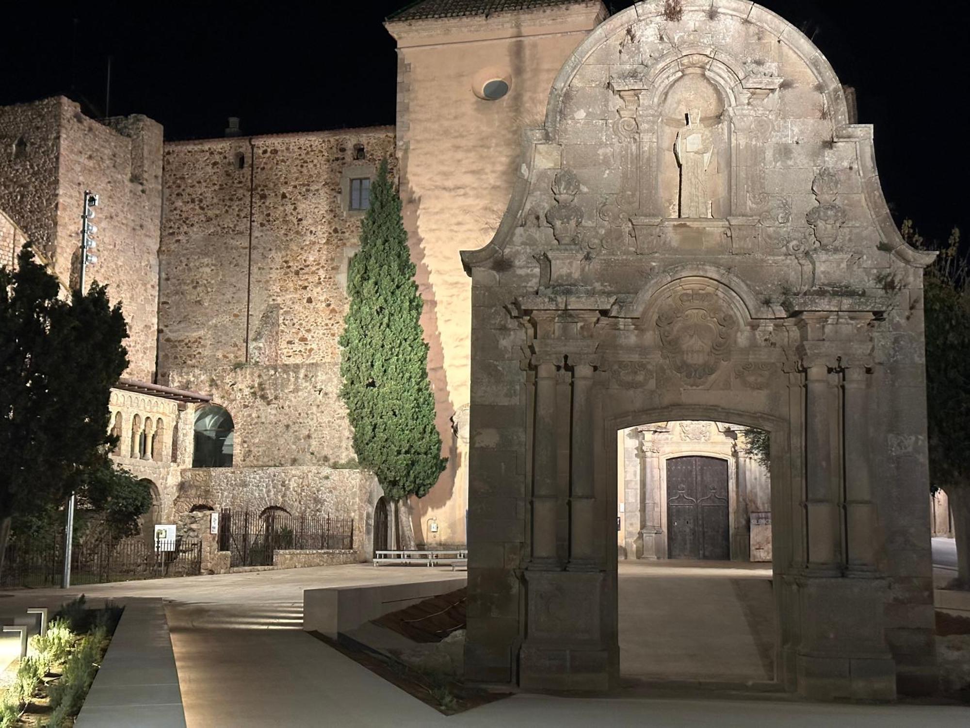 Notaria-Apartamento Y Estudio En Casco Antiguo, Al Lado De Playa, Rambla Y Monasterio, Con Acceso A Terraza Ajardinada Sant Feliu de Guíxols Exterior foto