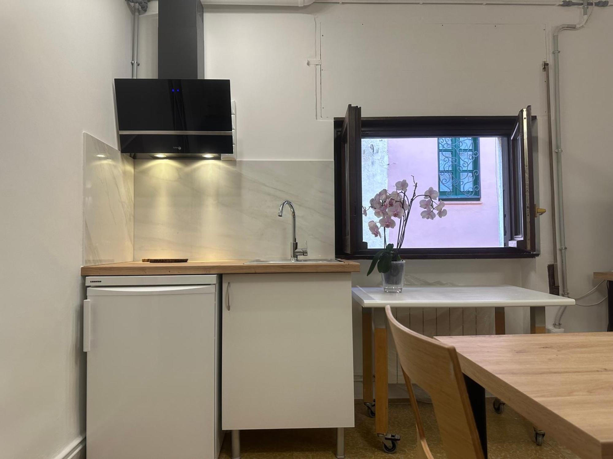 Notaria-Apartamento Y Estudio En Casco Antiguo, Al Lado De Playa, Rambla Y Monasterio, Con Acceso A Terraza Ajardinada Sant Feliu de Guíxols Exterior foto