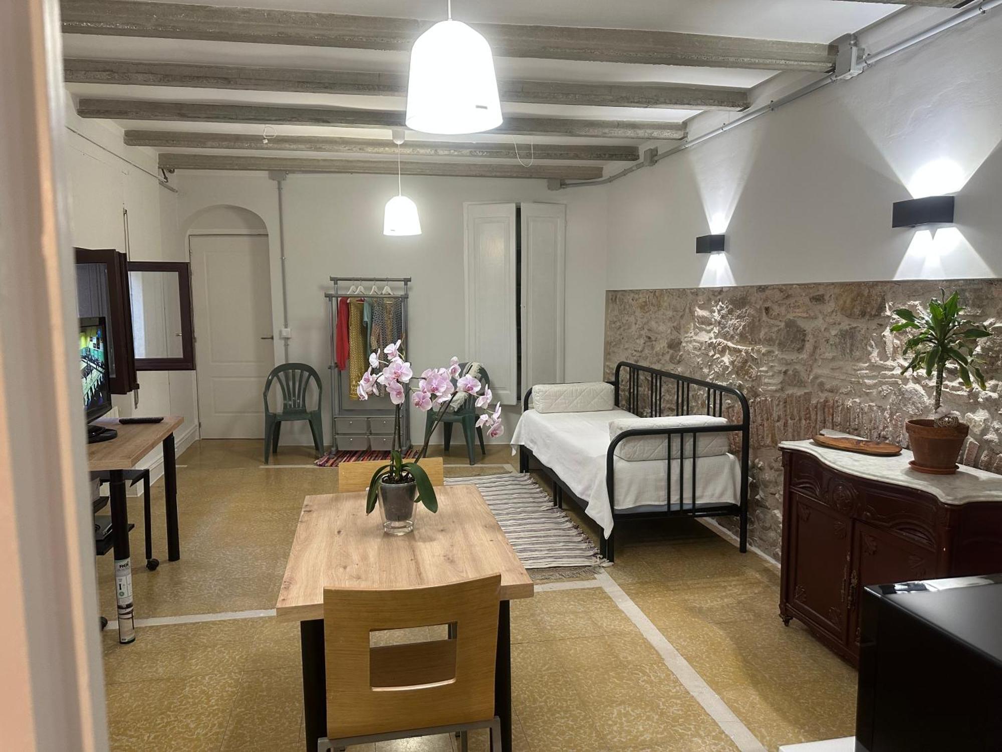 Notaria-Apartamento Y Estudio En Casco Antiguo, Al Lado De Playa, Rambla Y Monasterio, Con Acceso A Terraza Ajardinada Sant Feliu de Guíxols Exterior foto